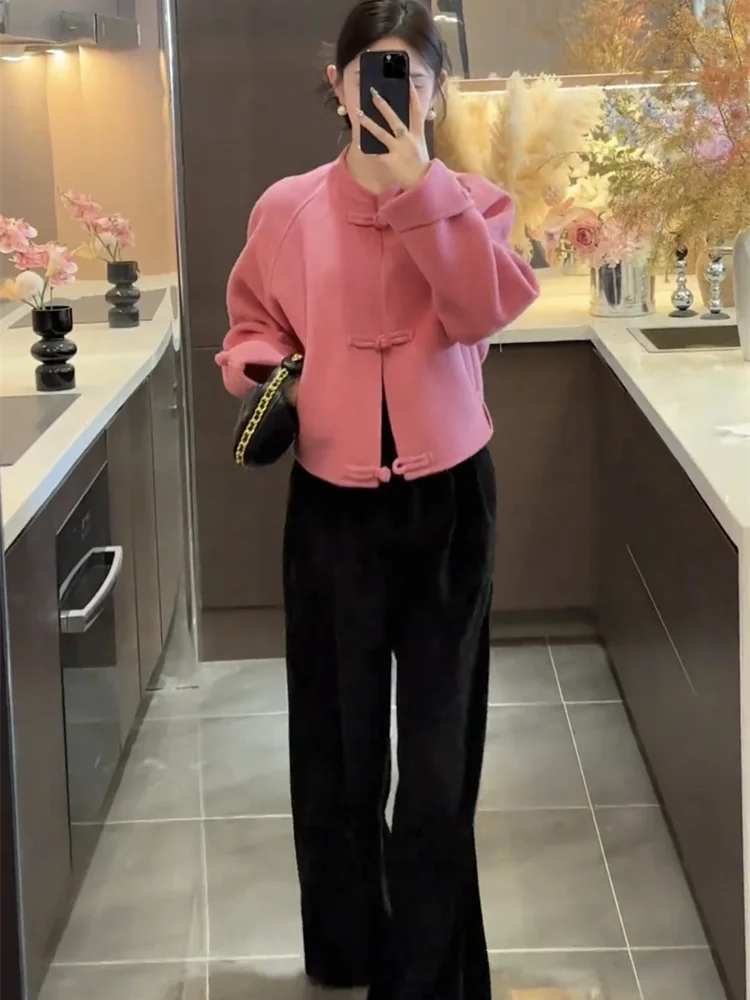 2025 Autumn/Winter New Fashionable Versatile Set Women Simple New Chinese Style Pan Button Solid Coat+Wide Leg Pants Set
2025 Autumn/Winter New Fashionable Versatile Set Women Simple New Chinese Style Pan Button Solid Coat+Wide Leg Pants Set