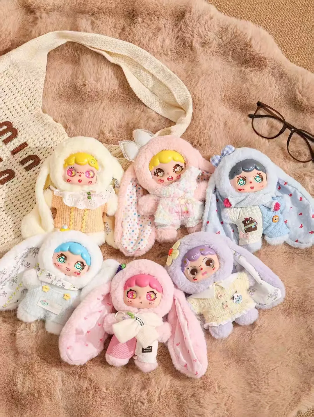 Cute Plush Trendy Toy Long-Eared Bunny Doll with Big Eyes – Keychain Pendant & Bag Charm for Girls
Cute Plush Trendy Toy Long-Eared Bunny Doll with Big Eyes – Keychain Pendant & Bag Charm for Girls