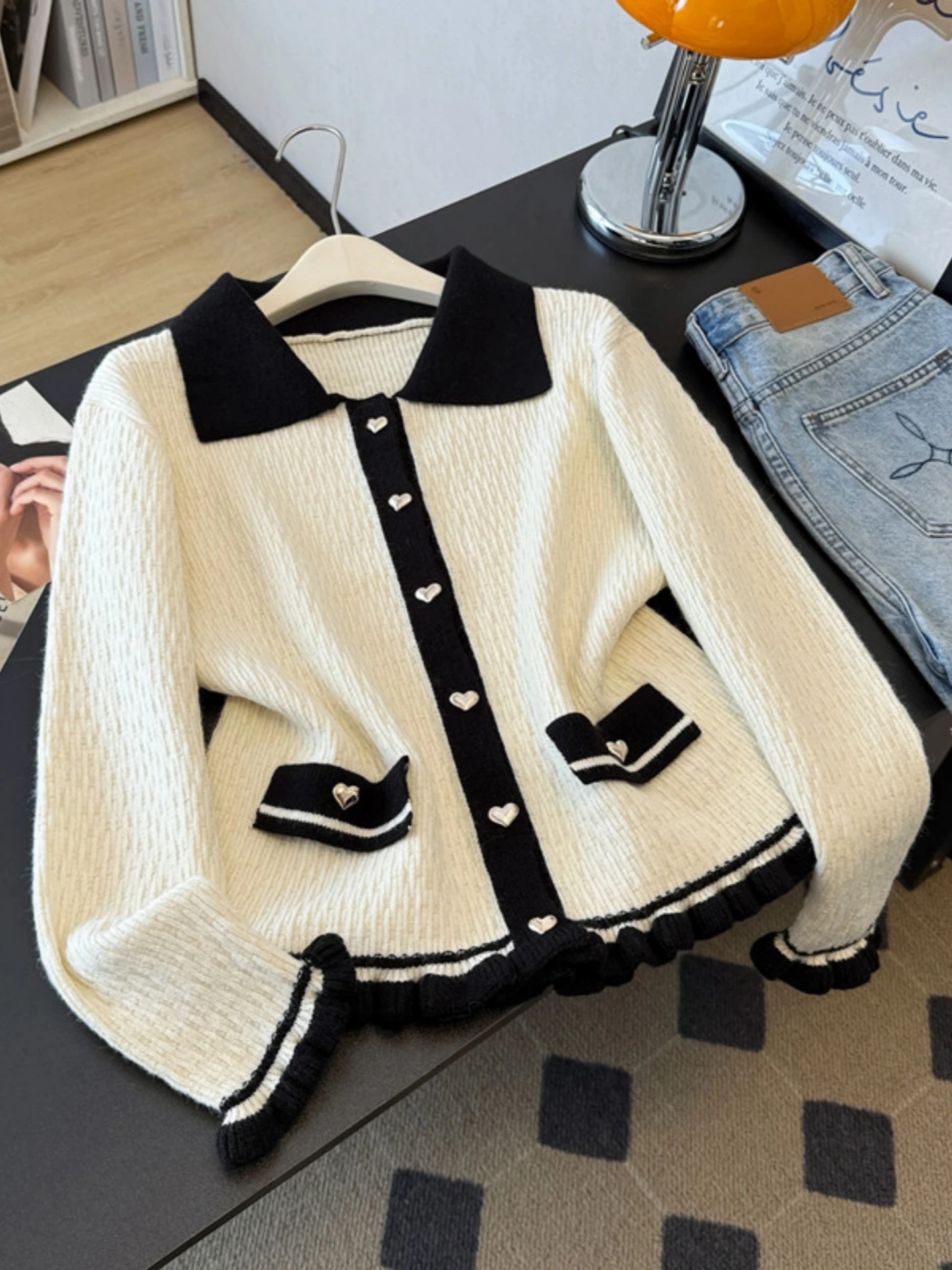 Slimming Short Knitted Cardigan Sweater Women's Fashion Flap Collar Open Front Outerwear Spring Autumn plus Size MM Luxury Light
Slimming Short Knitted Cardigan Sweater Women's Fashion Flap Collar Open Front Outerwear Spring Autumn plus Size MM Luxury Light