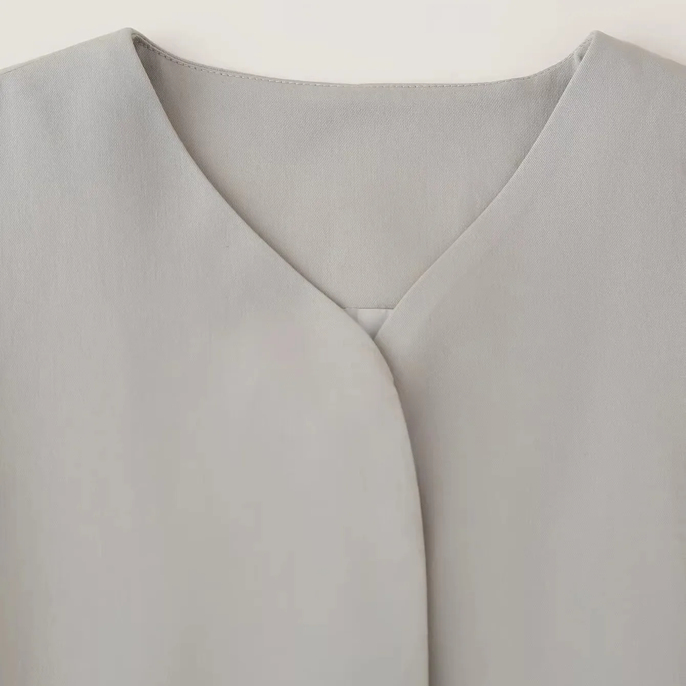 ZAB Autumn New Women's Faionable Versatile Waist-Cinching round oulder Suit Jaet Long Sve Color All-match 
ZAB Autumn New Women's Faionable Versatile Waist-Cinching round oulder Suit Jaet Long Sve Color All-match