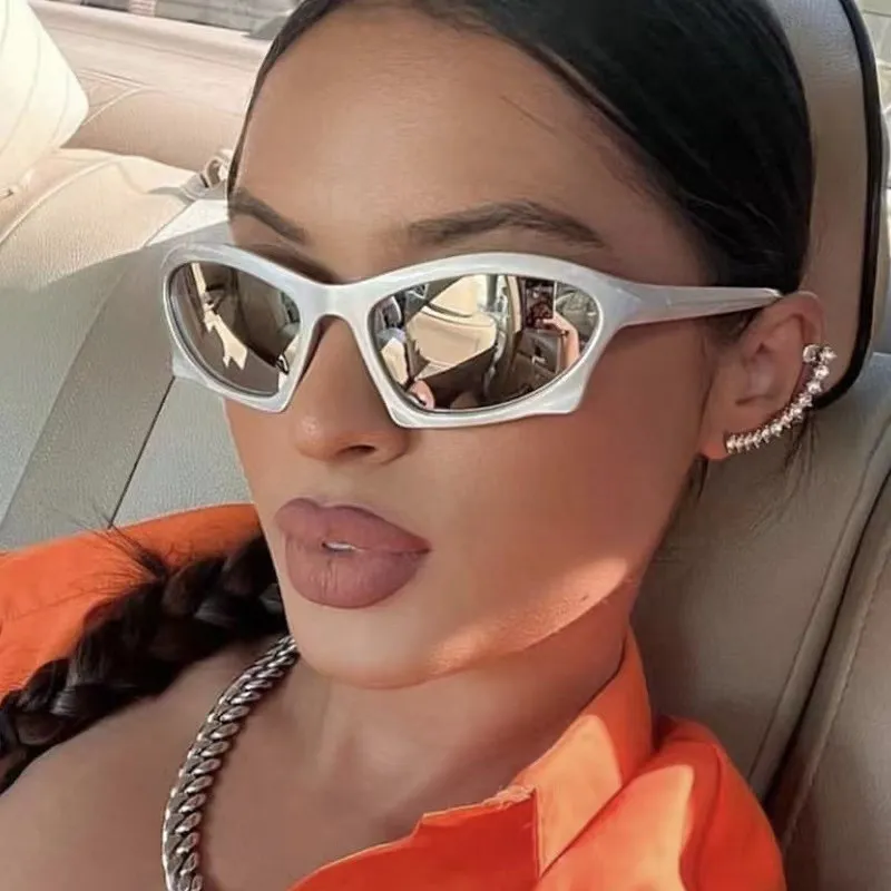 Sports Sunglasses Men Retro Y2K Sun Glasses 2023 New Fashion Outdoor Street Photo INS Eyewear Sunglasses For Women Men
Sports Sunglasses Men Retro Y2K Sun Glasses 2023 New Fashion Outdoor Street Photo INS Eyewear Sunglasses For Women Men