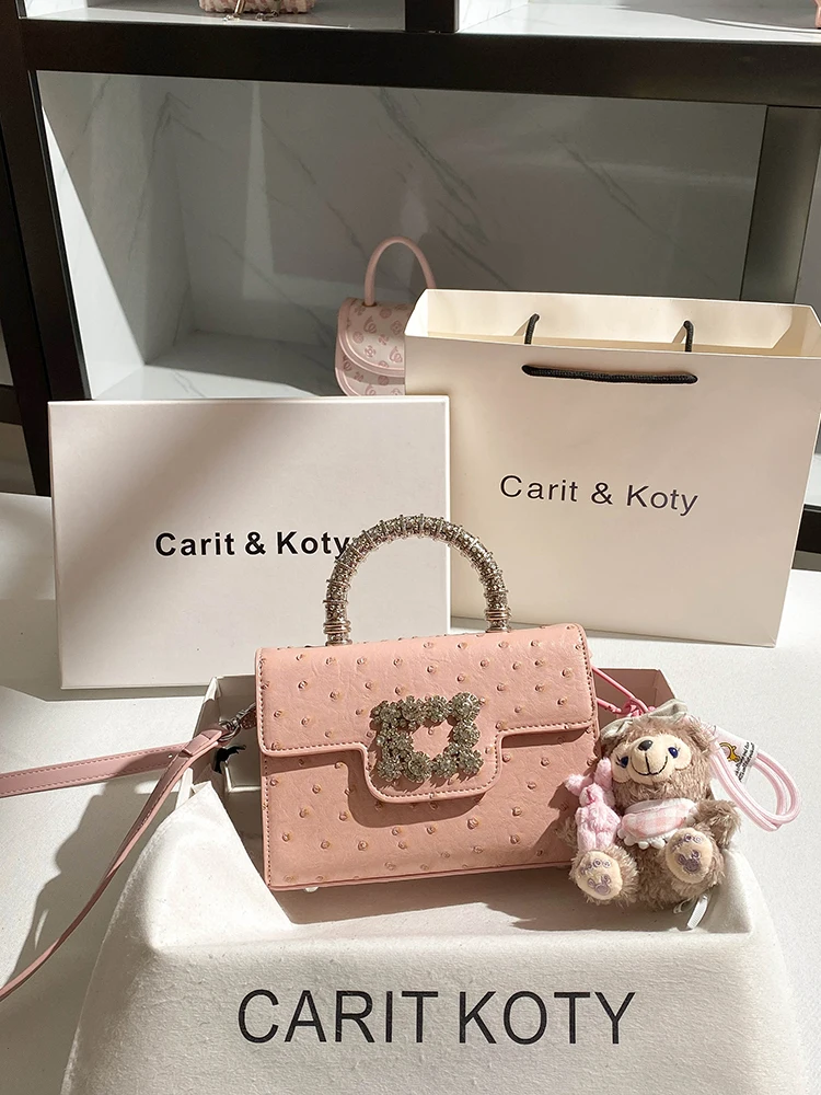 Pink and Luxury Handbag Exquisite Decoration Diamond and Pendant Women's Popular and Versatile Crossbody Bag for Banquet
Pink and Luxury Handbag Exquisite Decoration Diamond and Pendant Women's Popular and Versatile Crossbody Bag for Banquet