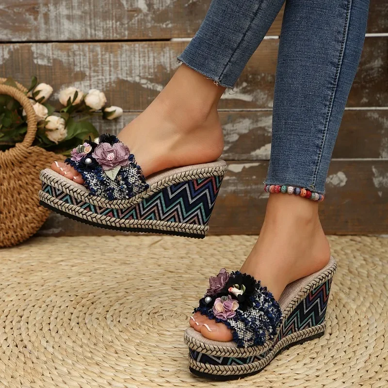 Women's Slippers Wedge Heel Flower Waterproof Platform Round Toe Shoes Women Leisure Beach Bohemia Weaving Zapatillas De Mujer
Women's Slippers Wedge Heel Flower Waterproof Platform Round Toe Shoes Women Leisure Beach Bohemia Weaving Zapatillas De Mujer