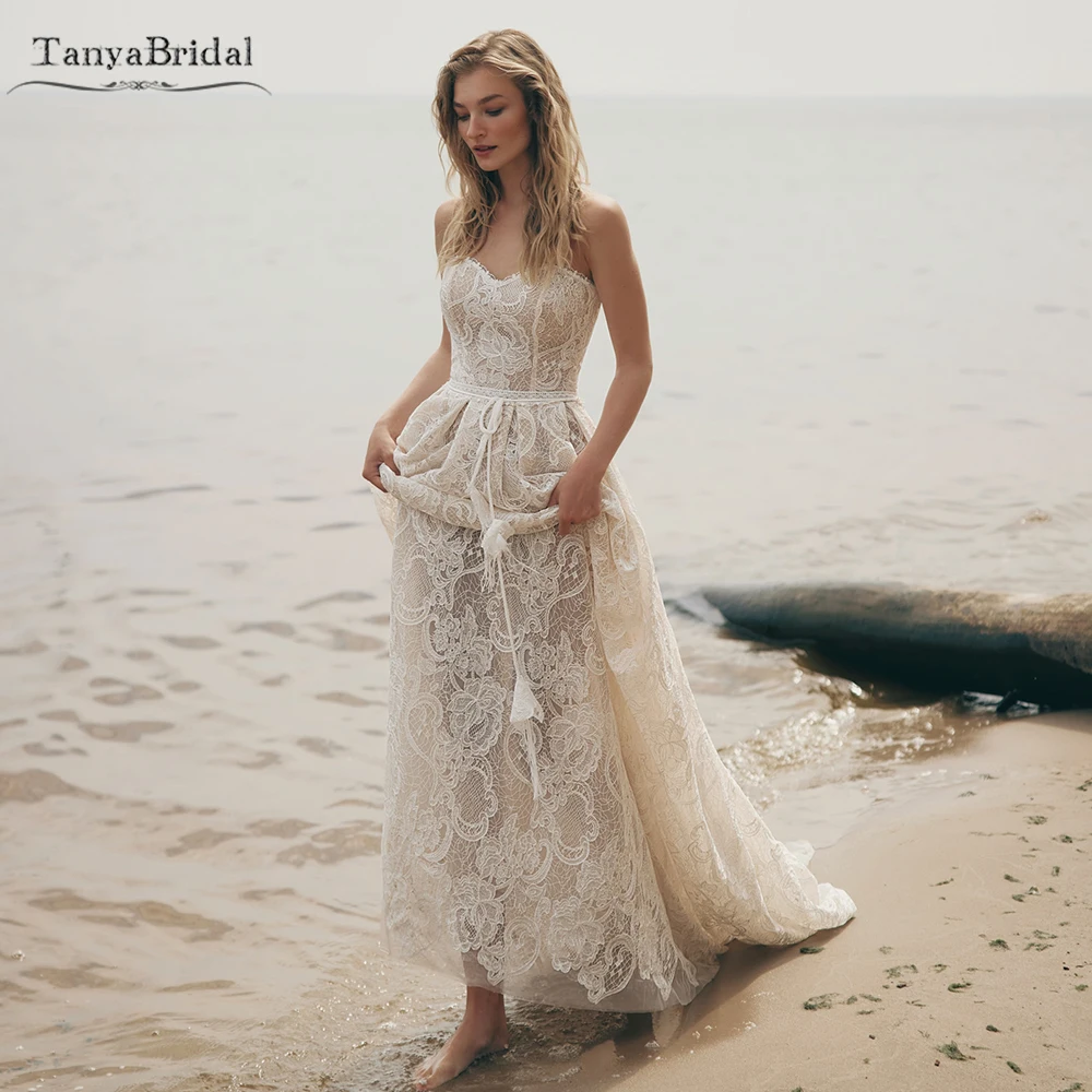 Sweetheart Lace A Line Wedding Dresses ,Unique Lace Boho Beach Bridal gowns with Cape DW1114
Sweetheart Lace A Line Wedding Dresses ,Unique Lace Boho Beach Bridal gowns with Cape DW1114