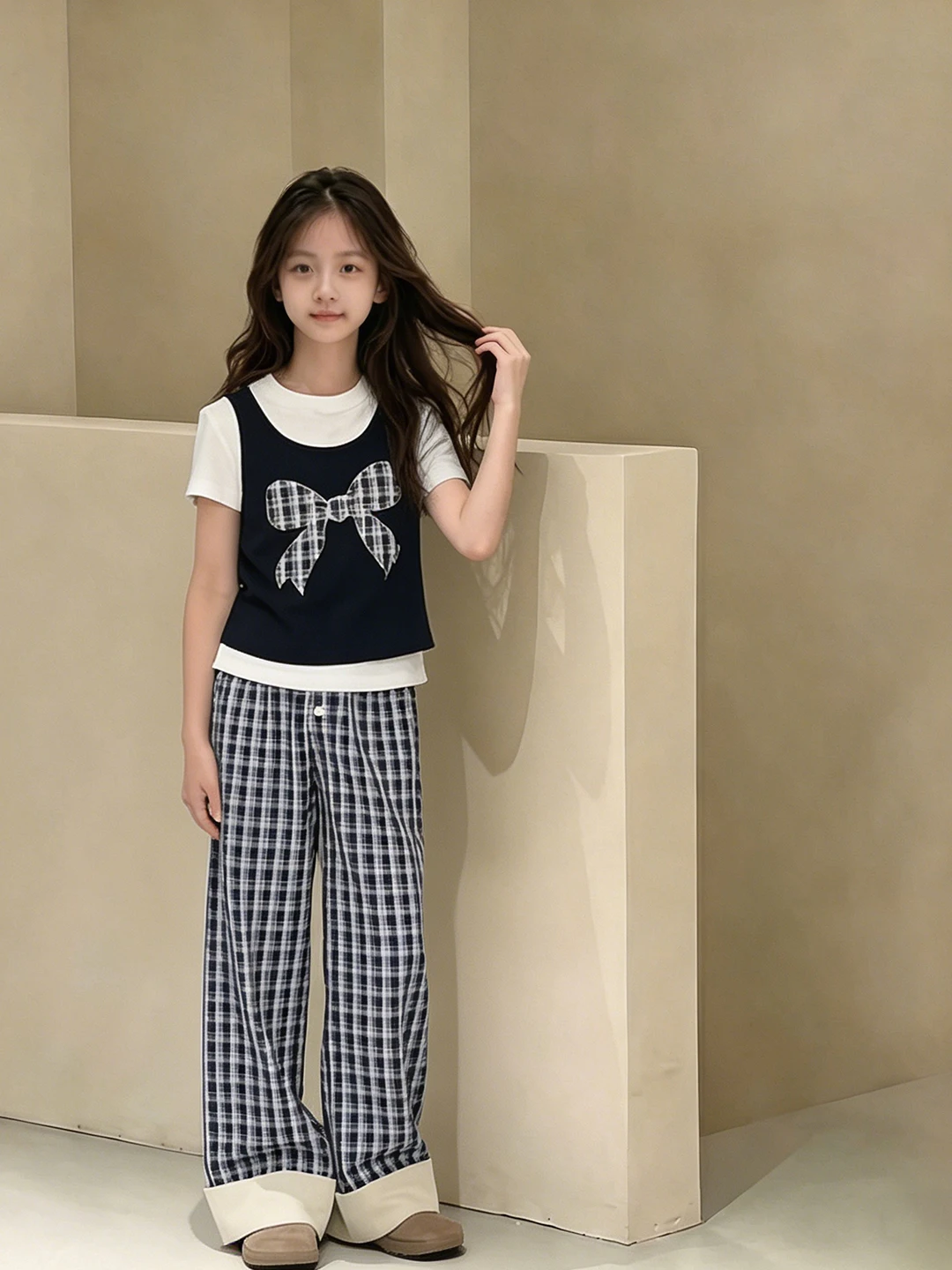 Girls Short Sleeve T-Shirt Knot Casual Style Child Summer Outfit Dark Blue Fashionable Top for Kids
Girls Short Sleeve T-Shirt Knot Casual Style Child Summer Outfit Dark Blue Fashionable Top for Kids