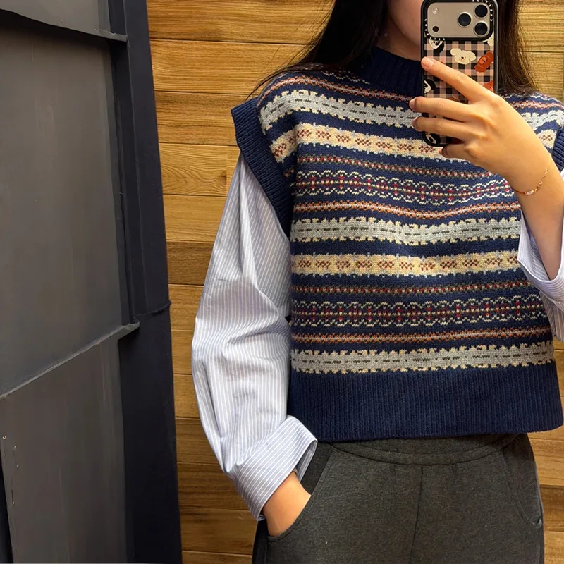 【Gift Free】2026 Spring Summer Fair Isle Jacquard Knit Patchwork Sleeve Faux Two Piece Crew Neck Pullover Top
【Gift Free】2026 Spring Summer Fair Isle Jacquard Knit Patchwork Sleeve Faux Two Piece Crew Neck Pullover Top