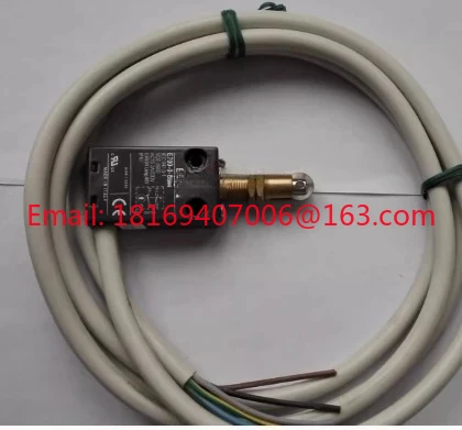 FOR 1pcs- Italian imported limit switch E7000BLM E700-0-BLM 
FOR 1pcs- Italian imported limit switch E7000BLM E700-0-BLM