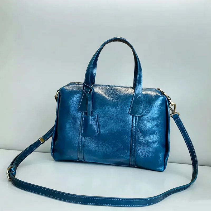 Vintage Real Leather Handbag For Women Retro Cowhide Soft Leather Shoulder Bag Y2K Spicy Girl Commute Tote Luxury Designer Style
Vintage Real Leather Handbag For Women Retro Cowhide Soft Leather Shoulder Bag Y2K Spicy Girl Commute Tote Luxury Designer Style