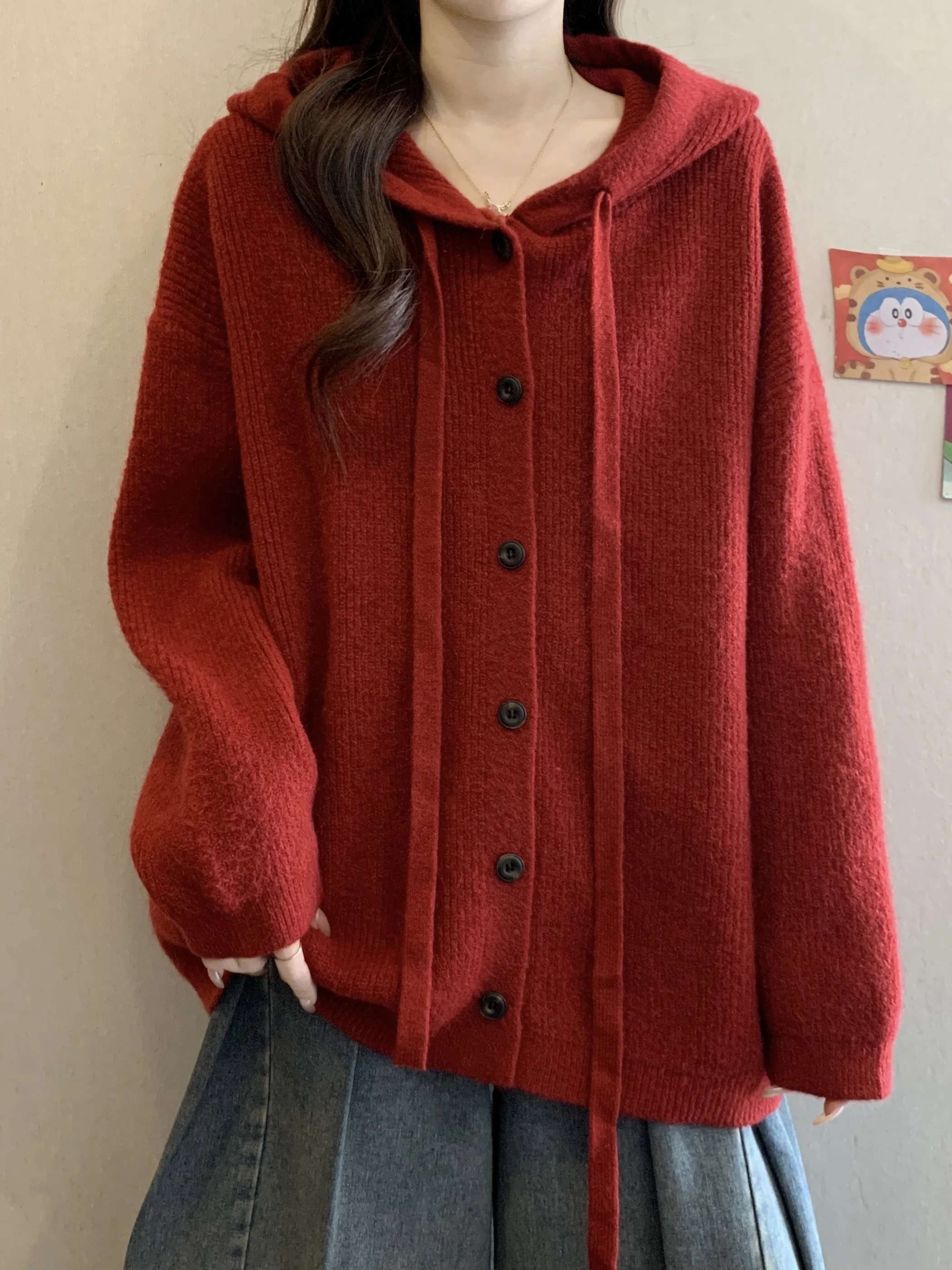 Красный вязаный кардиган с капюшоном и длинными рукавами, оверсайз, удобный, модный, осенне-зимний, для женщин больших размеров
Красный вязаный кардиган с капюшоном и длинными рукавами, оверсайз, удобный, модный, осенне-зимний, для женщин больших размеров