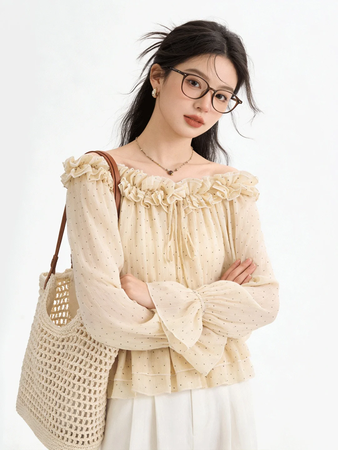 Slimming Polka Dot Shirt Korean Style Bell Sleeve Long Sleeve One Shoulder Loose Fit Breathable Casual Women's Top
Slimming Polka Dot Shirt Korean Style Bell Sleeve Long Sleeve One Shoulder Loose Fit Breathable Casual Women's Top