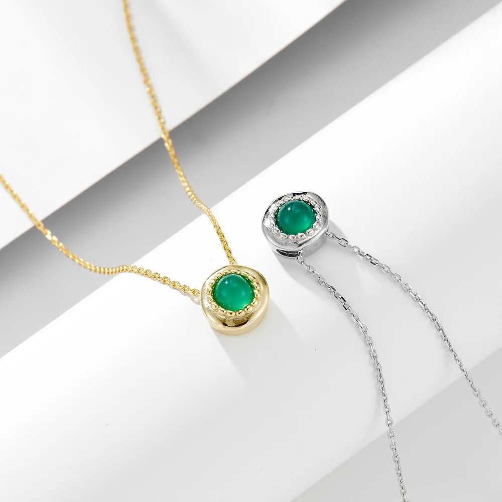 Европейско-американское нишевое ожерелье из стерлингового серебра S925, натуральный зеленый агат, легкая роскошная цепочка на ключицу в стиле ретро для женщин
Европейско-американское нишевое ожерелье из стерлингового серебра S925, натуральный зеленый агат, легкая роскошная цепочка на ключицу в стиле ретро для женщин