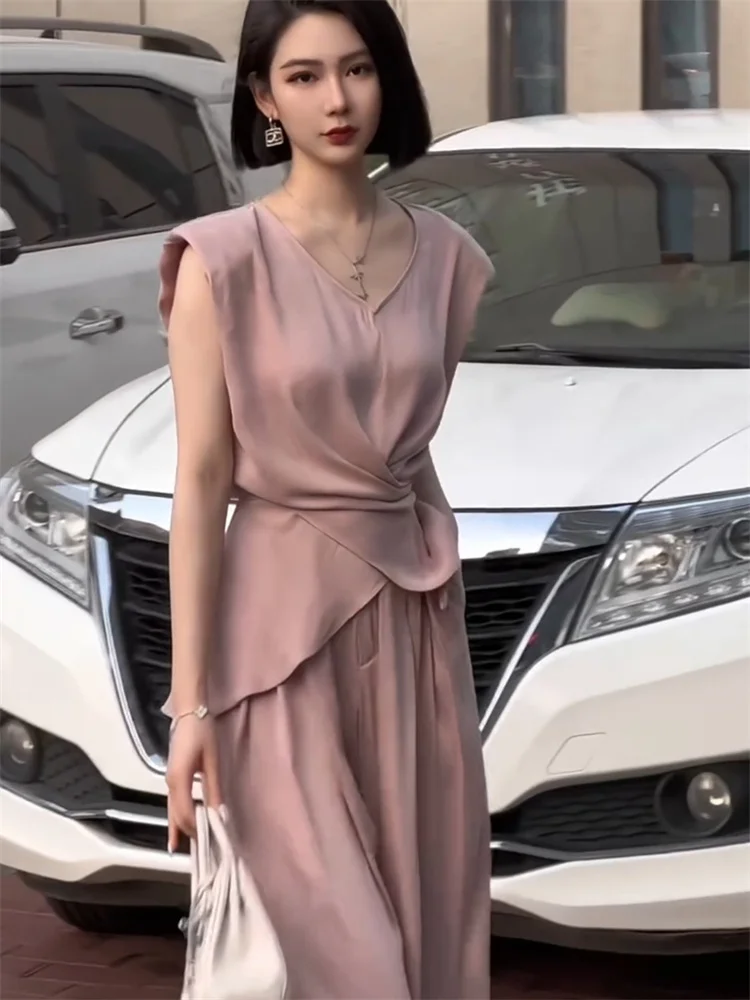 2025 Summer New Fashion Versatile Set Pink Heavy Industry Versatile Sleeveless Top+High Waist Wide Leg Pants Two Piece Set 
2025 Summer New Fashion Versatile Set Pink Heavy Industry Versatile Sleeveless Top+High Waist Wide Leg Pants Two Piece Set