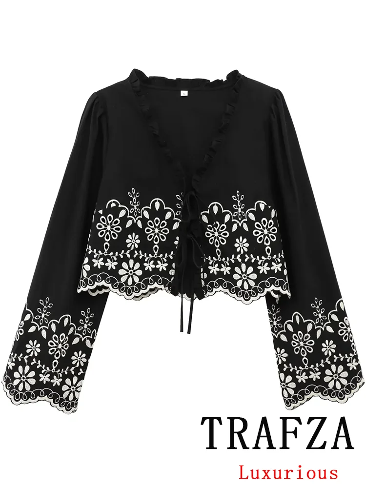 TRAFZA Chic Women Tops Embroidery Lace Bow Cut Out V-Neck Short Tops Loose New Fashion 2025 Spring Summer Streetwear Tops
TRAFZA Chic Women Tops Embroidery Lace Bow Cut Out V-Neck Short Tops Loose New Fashion 2025 Spring Summer Streetwear Tops