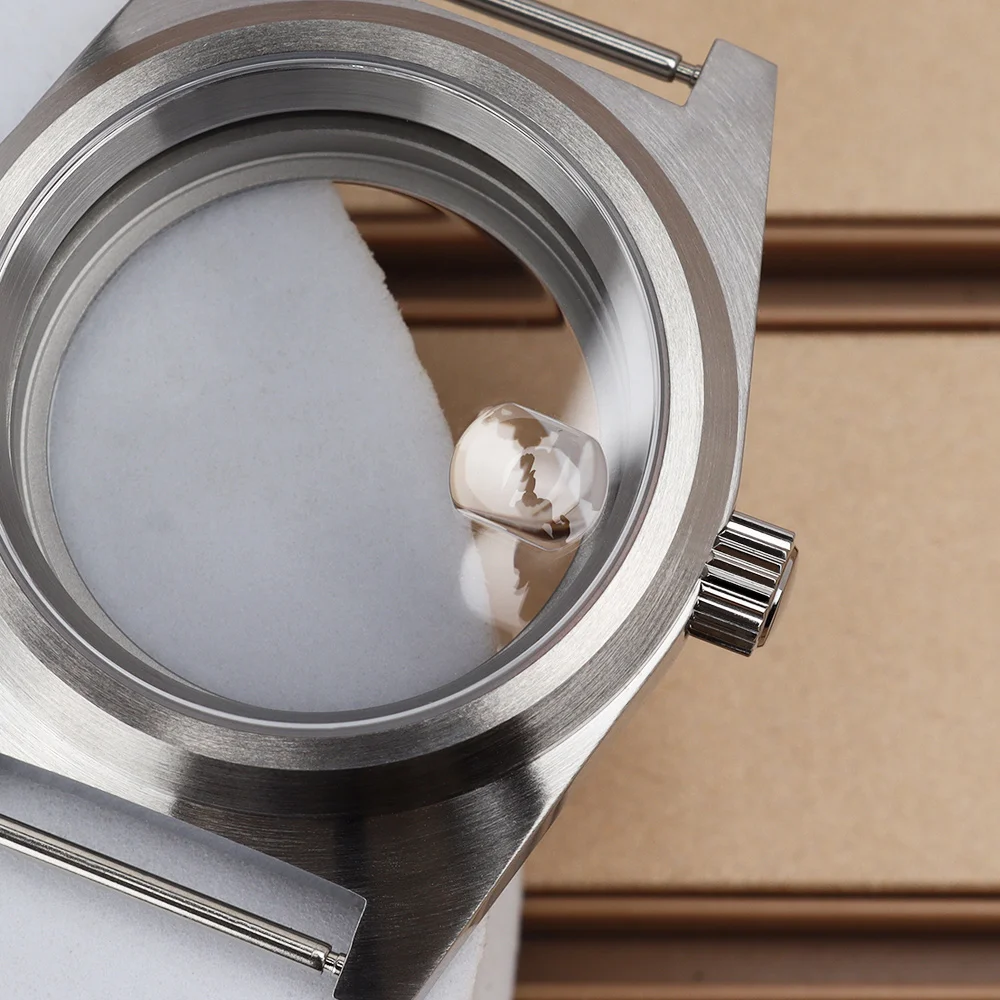 New Silver 38mm NH35 Watch Case Flat Sapphire Glass For NH35 NH36 NH38 NH70 NH72 Automatic Movt 29mmDial Brushed Case 316L Steel
New Silver 38mm NH35 Watch Case Flat Sapphire Glass For NH35 NH36 NH38 NH70 NH72 Automatic Movt 29mmDial Brushed Case 316L Steel