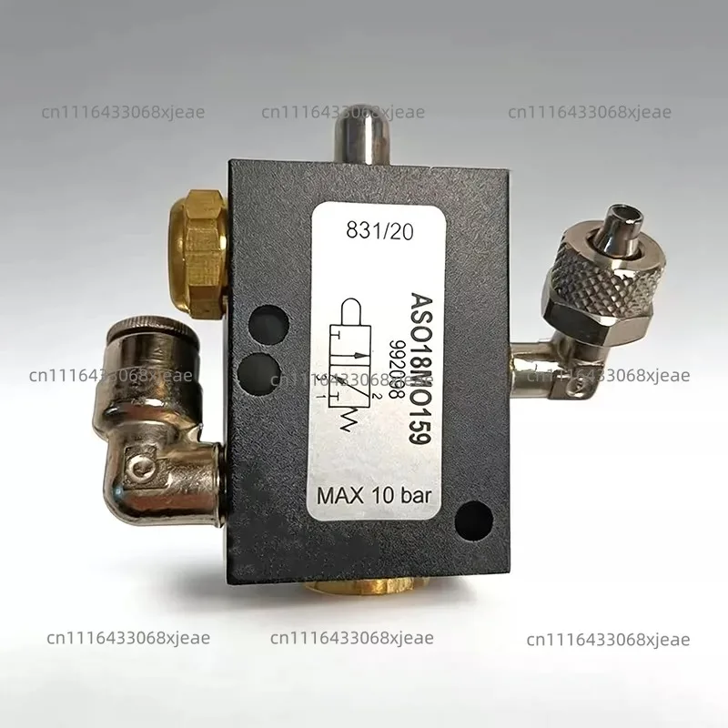 BS6365 tire stripper accessories MS6365 tire stripper bird's head vertical air lock valve switch control valve
BS6365 tire stripper accessories MS6365 tire stripper bird's head vertical air lock valve switch control valve