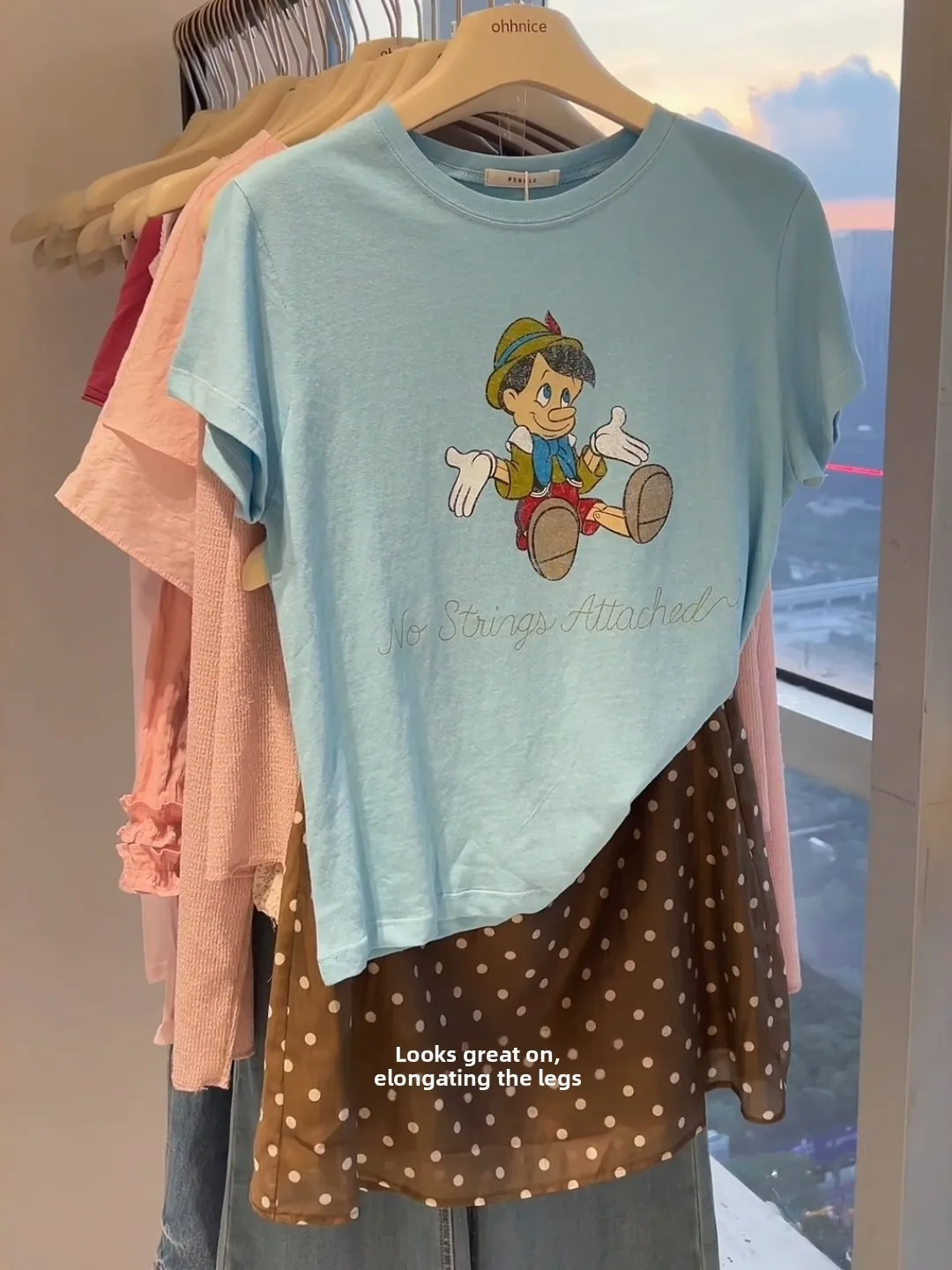 Loose Fit Blue Cartoon Print Short Sleeve T-Shirt Women's Summer New Style Casual Fashion Casual Feeling Korean High End Sense
Loose Fit Blue Cartoon Print Short Sleeve T-Shirt Women's Summer New Style Casual Fashion Casual Feeling Korean High End Sense