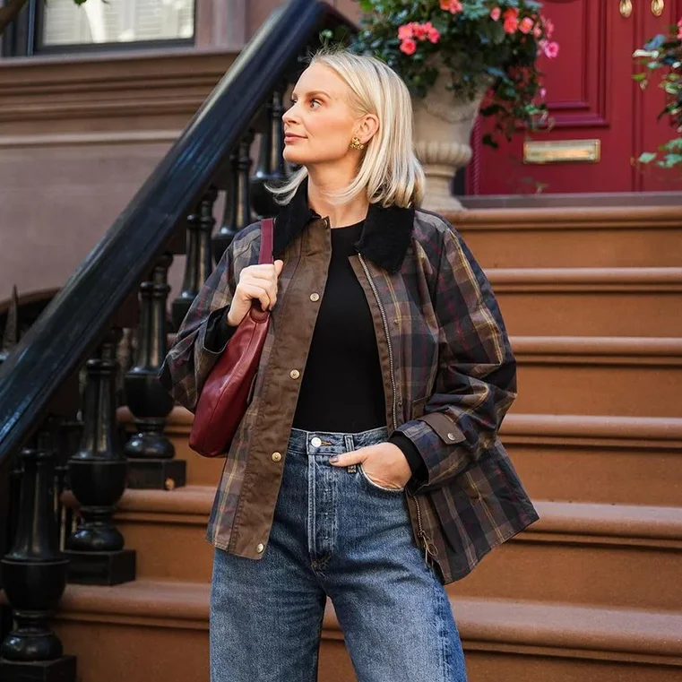 Plaid Patchwork Women Jacket Lapel Full Sleeves Covered Button Zippers Female Jackets 2024 Autumn Casual Pocket Lady Coats w1102
Plaid Patchwork Women Jacket Lapel Full Sleeves Covered Button Zippers Female Jackets 2024 Autumn Casual Pocket Lady Coats w1102