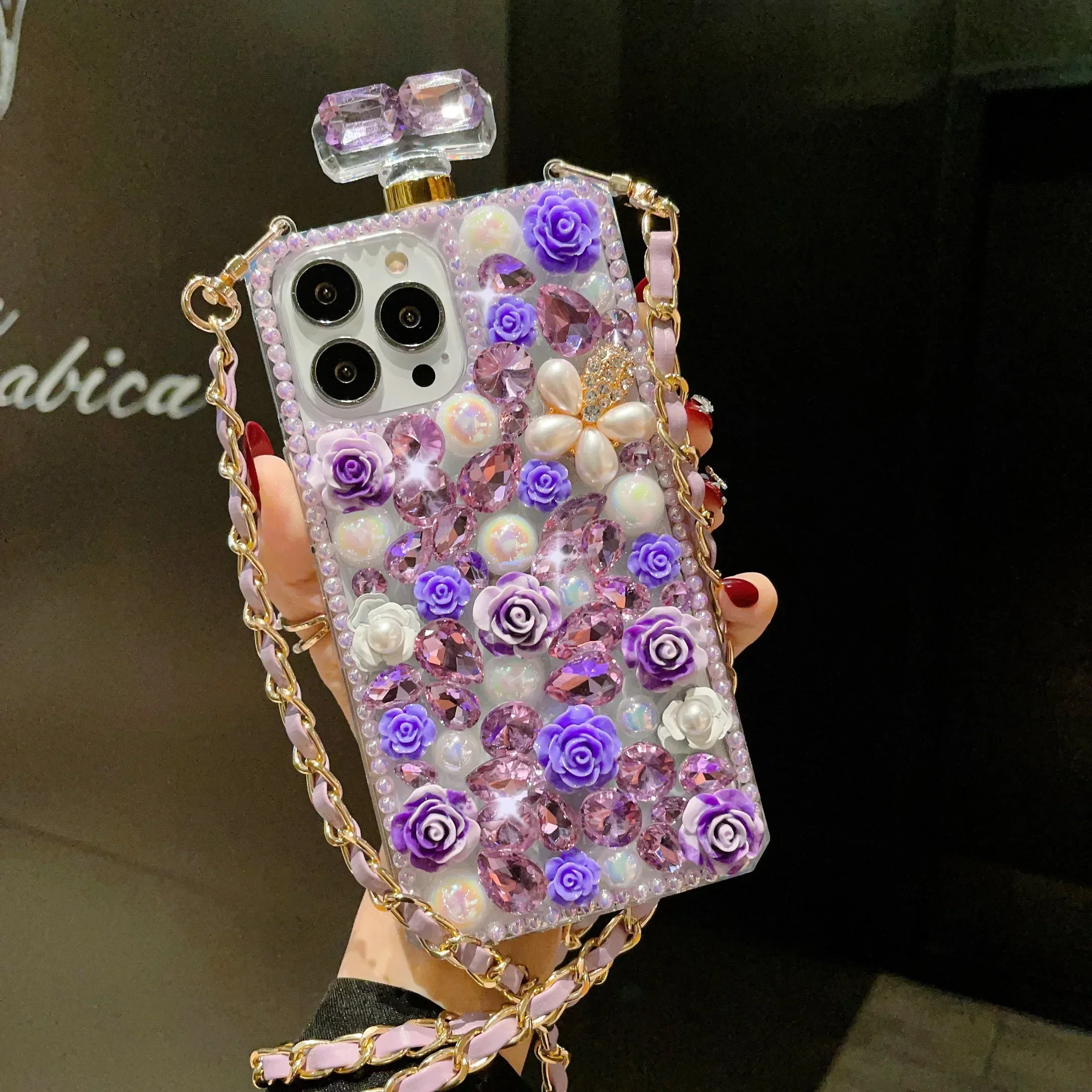 Perfume Flower Pearl Bottle Wrist Phone Case, Rhinestone Cover, for iPhone 16Plus 15Pro, 14Plus, 13, 12, 11 Pro MAX
Perfume Flower Pearl Bottle Wrist Phone Case, Rhinestone Cover, for iPhone 16Plus 15Pro, 14Plus, 13, 12, 11 Pro MAX