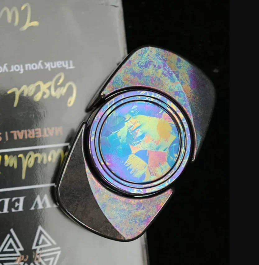 Used EDC TW EDC Linglong Cloud spinner Fingertip gyroscope Decompression toys
Used EDC TW EDC Linglong Cloud spinner Fingertip gyroscope Decompression toys