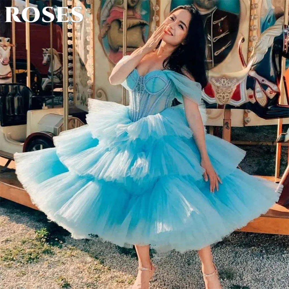 ROSES Sky Blue Tulle Party Dress A Line Vintage Tiered Pleat Night Dresses Off the Shoulder Celebrity Dress vestidos de fiesta
ROSES Sky Blue Tulle Party Dress A Line Vintage Tiered Pleat Night Dresses Off the Shoulder Celebrity Dress vestidos de fiesta