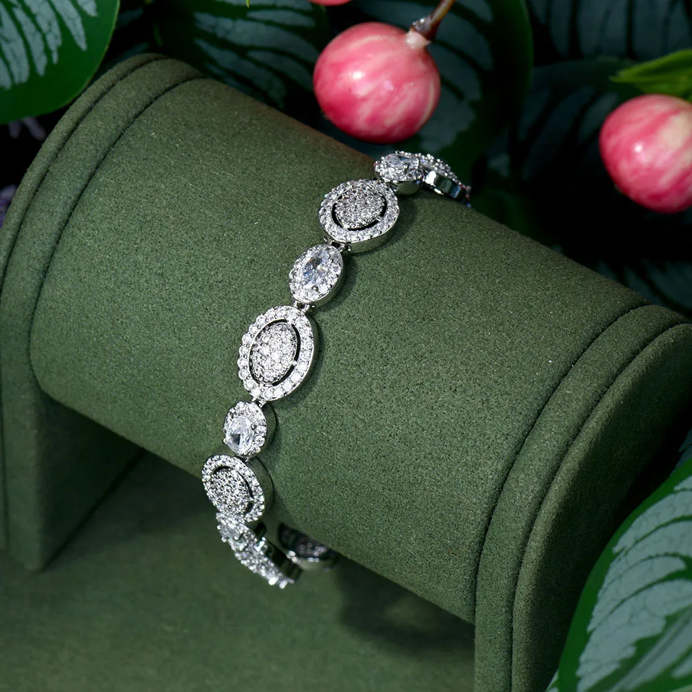 HIBRIDE Round Cute Fashion Bracelet Romantic White Color AAA Cubic Zirconia Bride Wedding Jewelry Accessories B-183
HIBRIDE Round Cute Fashion Bracelet Romantic White Color AAA Cubic Zirconia Bride Wedding Jewelry Accessories B-183