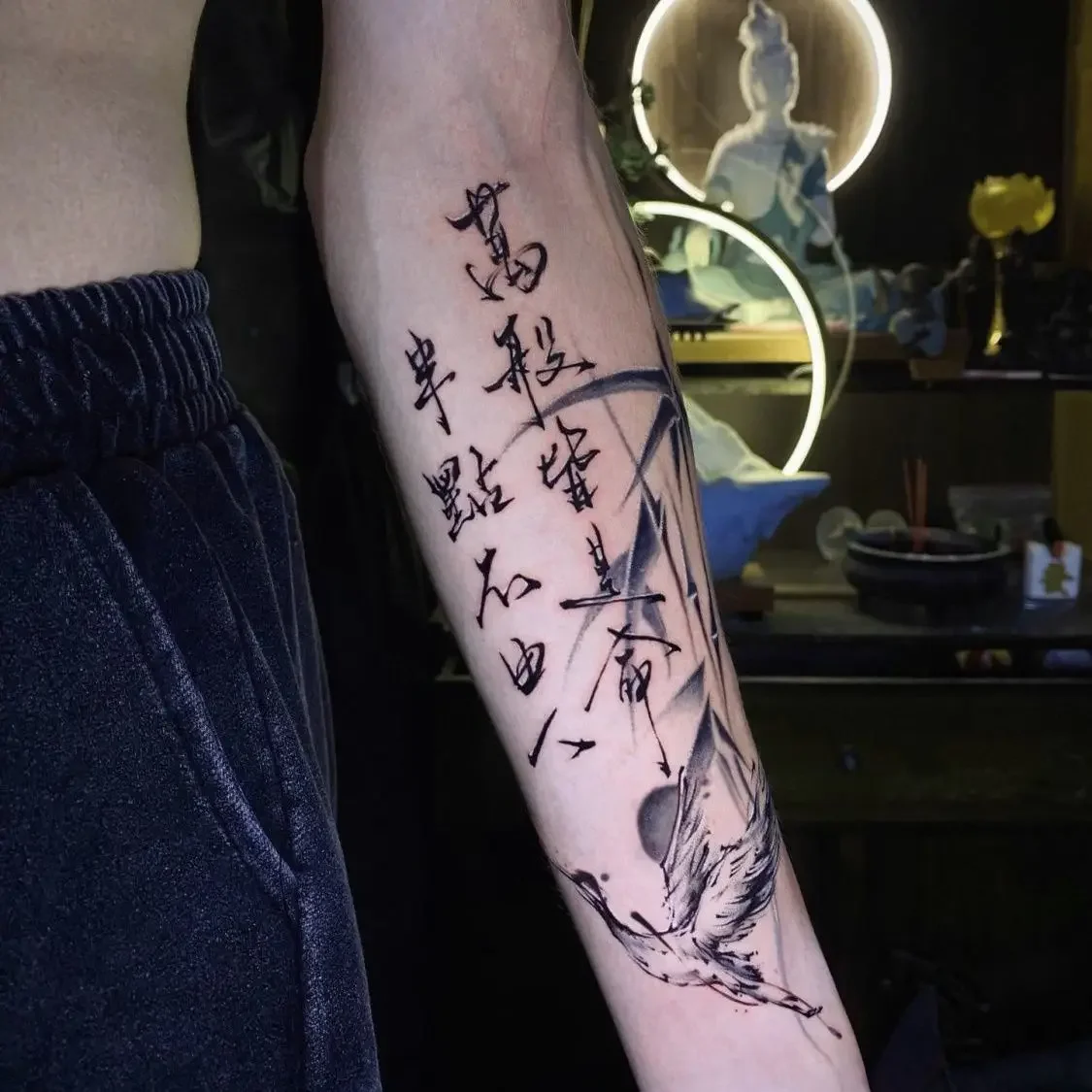 Chinese Character Art Fake Tattoo for Woman Man Arm Herbal Tattoo Waterproof Temporary Tattoo Sticker Lasting Crane Sticker
Chinese Character Art Fake Tattoo for Woman Man Arm Herbal Tattoo Waterproof Temporary Tattoo Sticker Lasting Crane Sticker