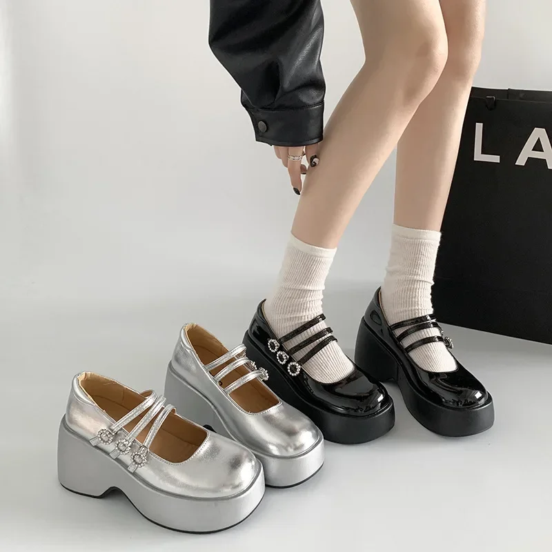New Platform Mary Jane Shoes Fashionable Versatile Women's Pumps Black Sliver Thick High Heels Loafers Retro Lolita Girls Shoes
New Platform Mary Jane Shoes Fashionable Versatile Women's Pumps Black Sliver Thick High Heels Loafers Retro Lolita Girls Shoes