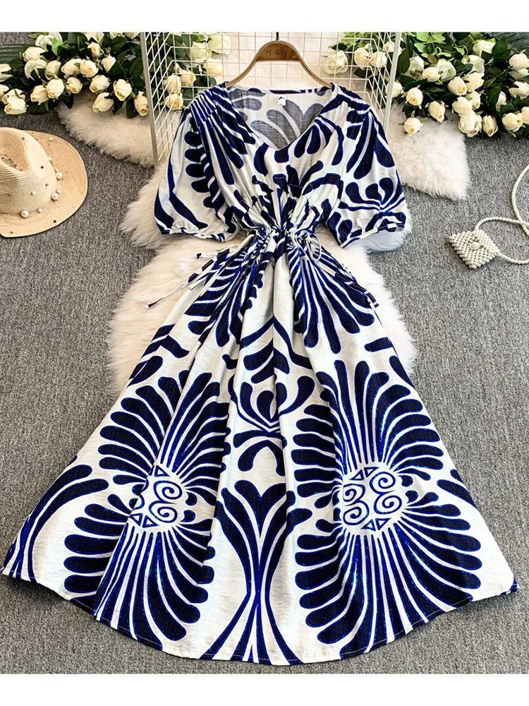 Women Summer Dress Printed V-neck Loose New Style Drawstring Waist Slimming Mid Length A-line Large Swing Long Vestidos DS115
Women Summer Dress Printed V-neck Loose New Style Drawstring Waist Slimming Mid Length A-line Large Swing Long Vestidos DS115