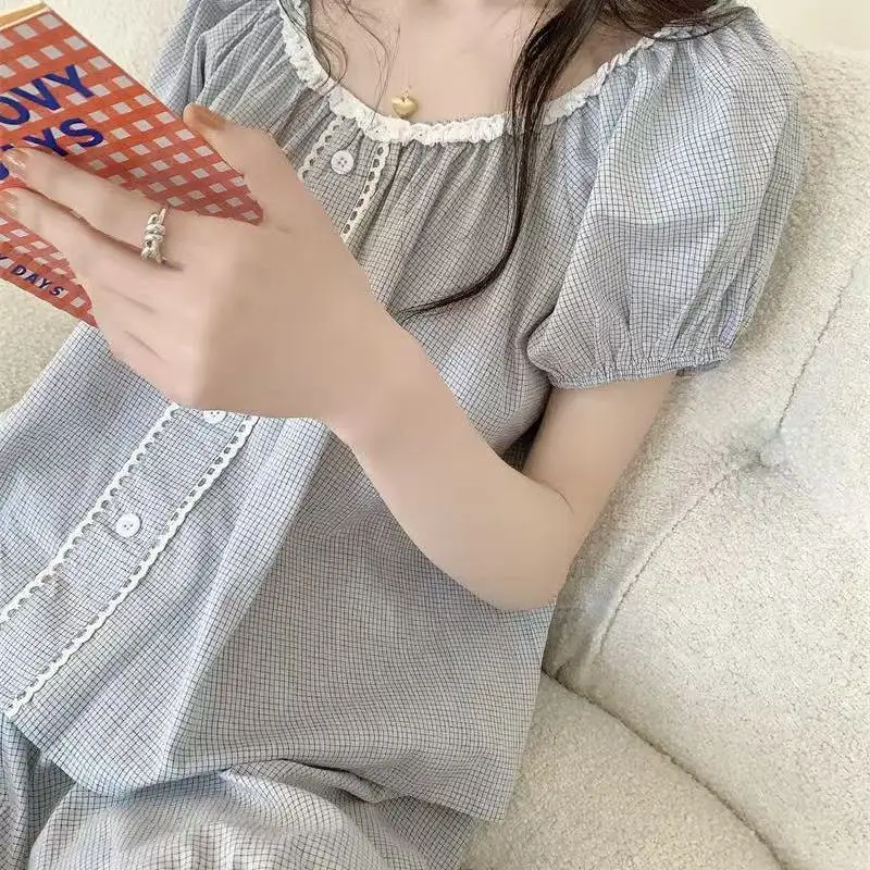 Plaid Sleepwear Women Pajama Sets Lace Korean Piiama Short Sleeve Female Sets 2 Pieces Night Wears Cute Fashion Button Home Suit
Plaid Sleepwear Women Pajama Sets Lace Korean Piiama Short Sleeve Female Sets 2 Pieces Night Wears Cute Fashion Button Home Suit