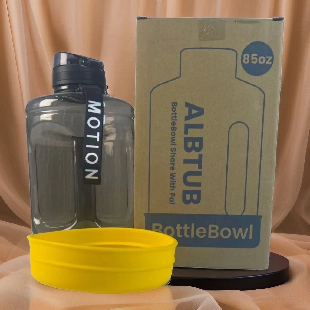 2500ml Large Capacity 4 in 1 Human and Dog Travel Water Bottle Bowl for Walking
2500ml Large Capacity 4 in 1 Human and Dog Travel Water Bottle Bowl for Walking