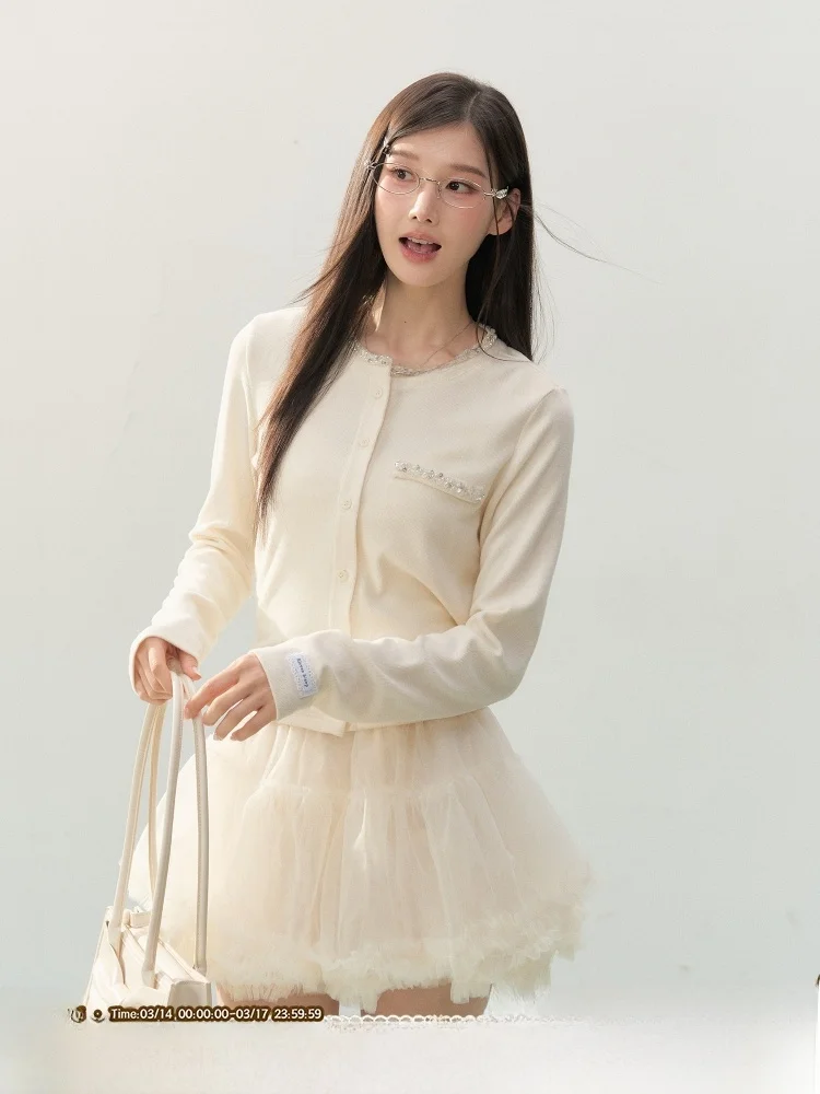 ELEVEN SP Spring New Sle Long Sve Ruffle Diamond Ladies Korean Slim Fit Fraance Sle Cardigan Warmth Outerwear
ELEVEN SP Spring New Sle Long Sve Ruffle Diamond Ladies Korean Slim Fit Fraance Sle Cardigan Warmth Outerwear