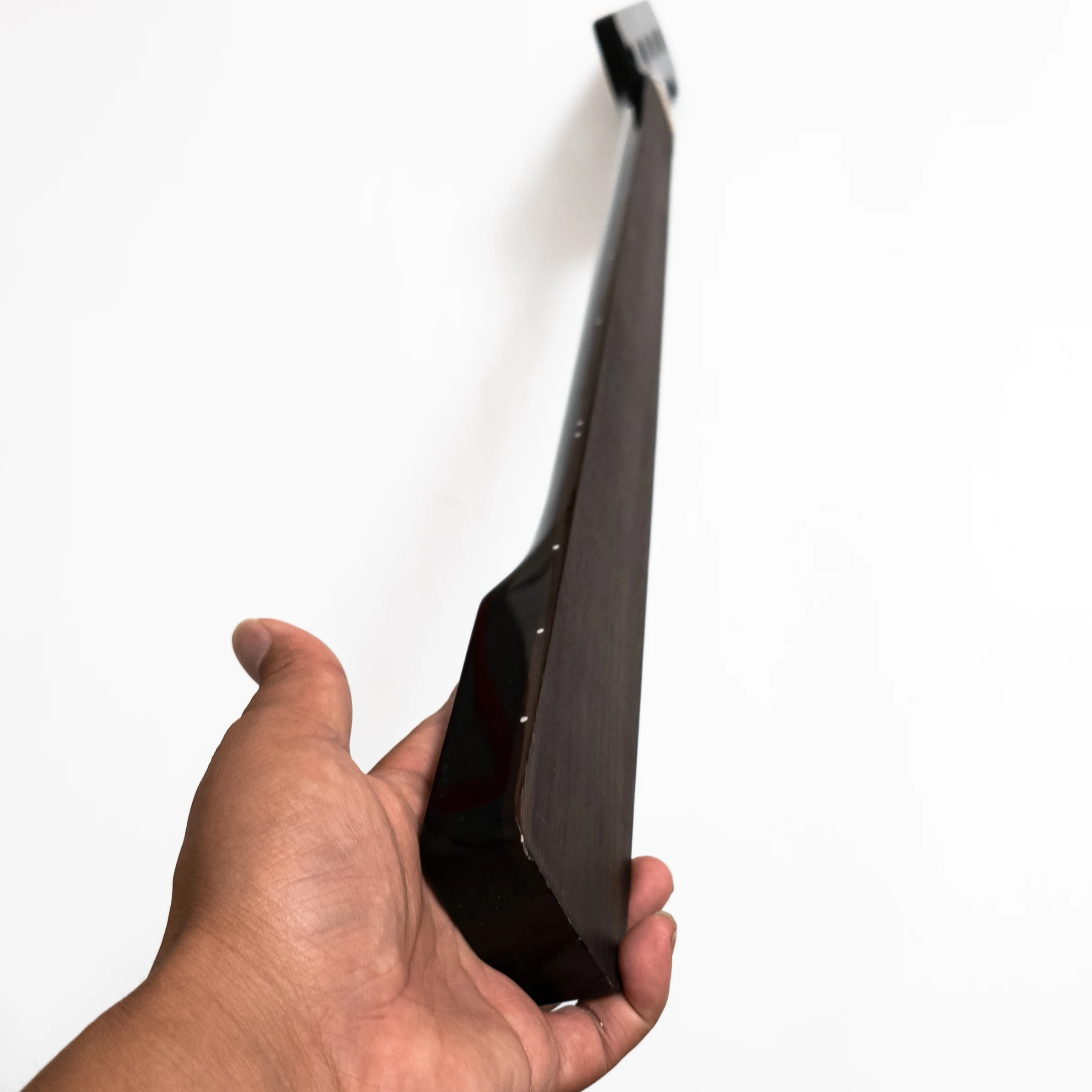4 String Fretless Bass Neck 34 Inch Scale Maple Neck Rosewood Fingerboard Bone Nut Bolt On Replacement Neck
4 String Fretless Bass Neck 34 Inch Scale Maple Neck Rosewood Fingerboard Bone Nut Bolt On Replacement Neck
