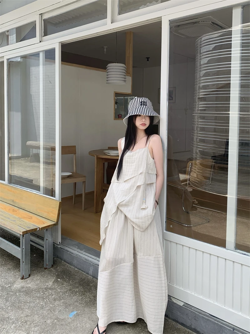 Casual Patchwork Uneven Striped Vest And Skirt Set for Women Summer Loose High Waist Two-Piece Outfit Casual Fashion Set
Casual Patchwork Uneven Striped Vest And Skirt Set for Women Summer Loose High Waist Two-Piece Outfit Casual Fashion Set