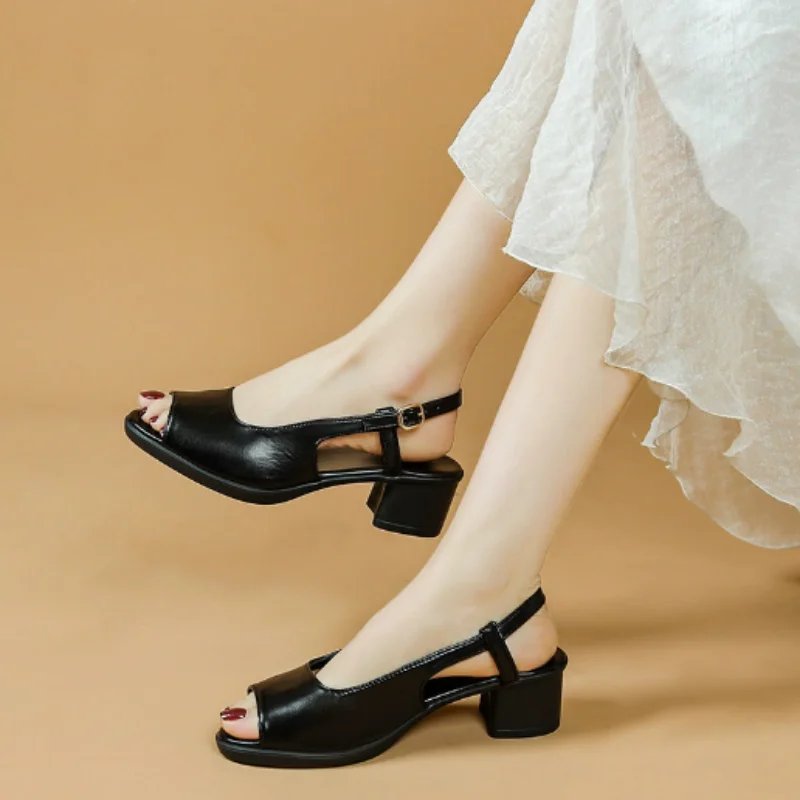 Women's Vintage Peep Toe Block Heel Sandals, Adjustable Buckle Slingback Casual Shoes for Summer Daily Commute, Office & Walking
Women's Vintage Peep Toe Block Heel Sandals, Adjustable Buckle Slingback Casual Shoes for Summer Daily Commute, Office & Walking