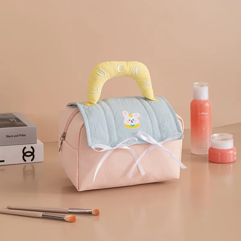 Cute House Cosmetic Bag Large Capacity Cottage Toilet Bag Portable Portable Storage Bag Soft Cute Girl Storage Bag
Cute House Cosmetic Bag Large Capacity Cottage Toilet Bag Portable Portable Storage Bag Soft Cute Girl Storage Bag