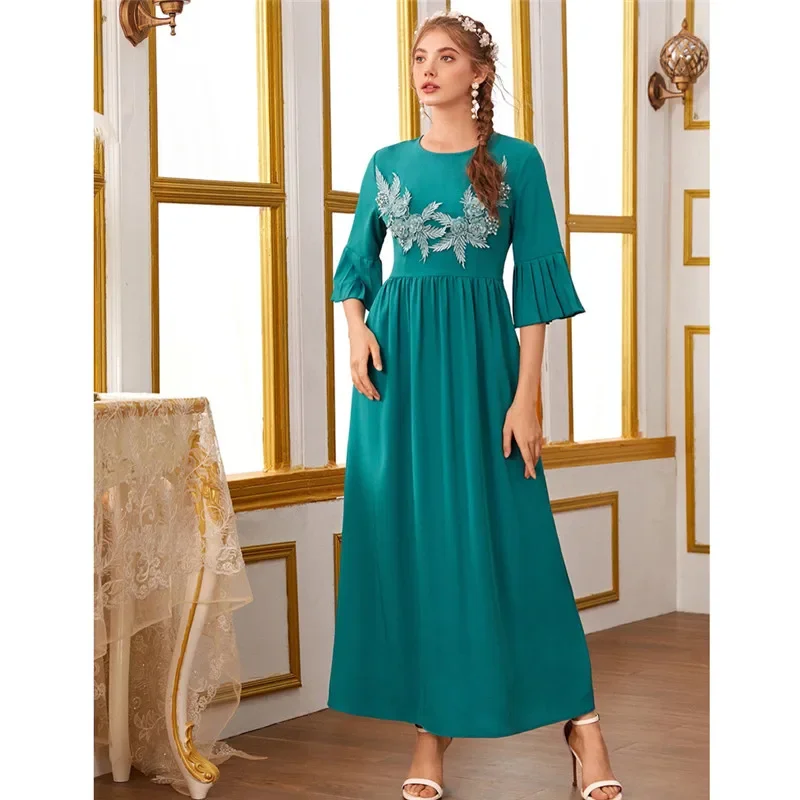Elegant Women Muslim Flower Abaya Pleated Long Maxi Dress Turkey Dubai Kaftan Eid Party Arab Gown Islam Caftan Jalabiya Vestidos
Elegant Women Muslim Flower Abaya Pleated Long Maxi Dress Turkey Dubai Kaftan Eid Party Arab Gown Islam Caftan Jalabiya Vestidos