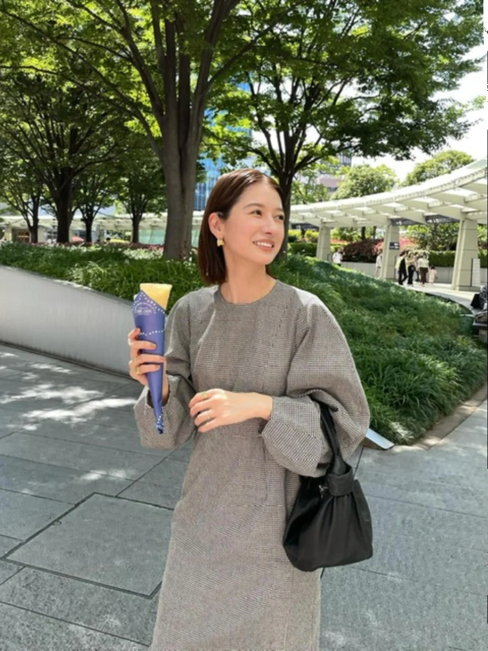 Retro Long Lantern Sleeve round Neck Dress Slim Fit H Outline Skirt High Waist Autumn Wear Casual Style Ladies Dress
Retro Long Lantern Sleeve round Neck Dress Slim Fit H Outline Skirt High Waist Autumn Wear Casual Style Ladies Dress