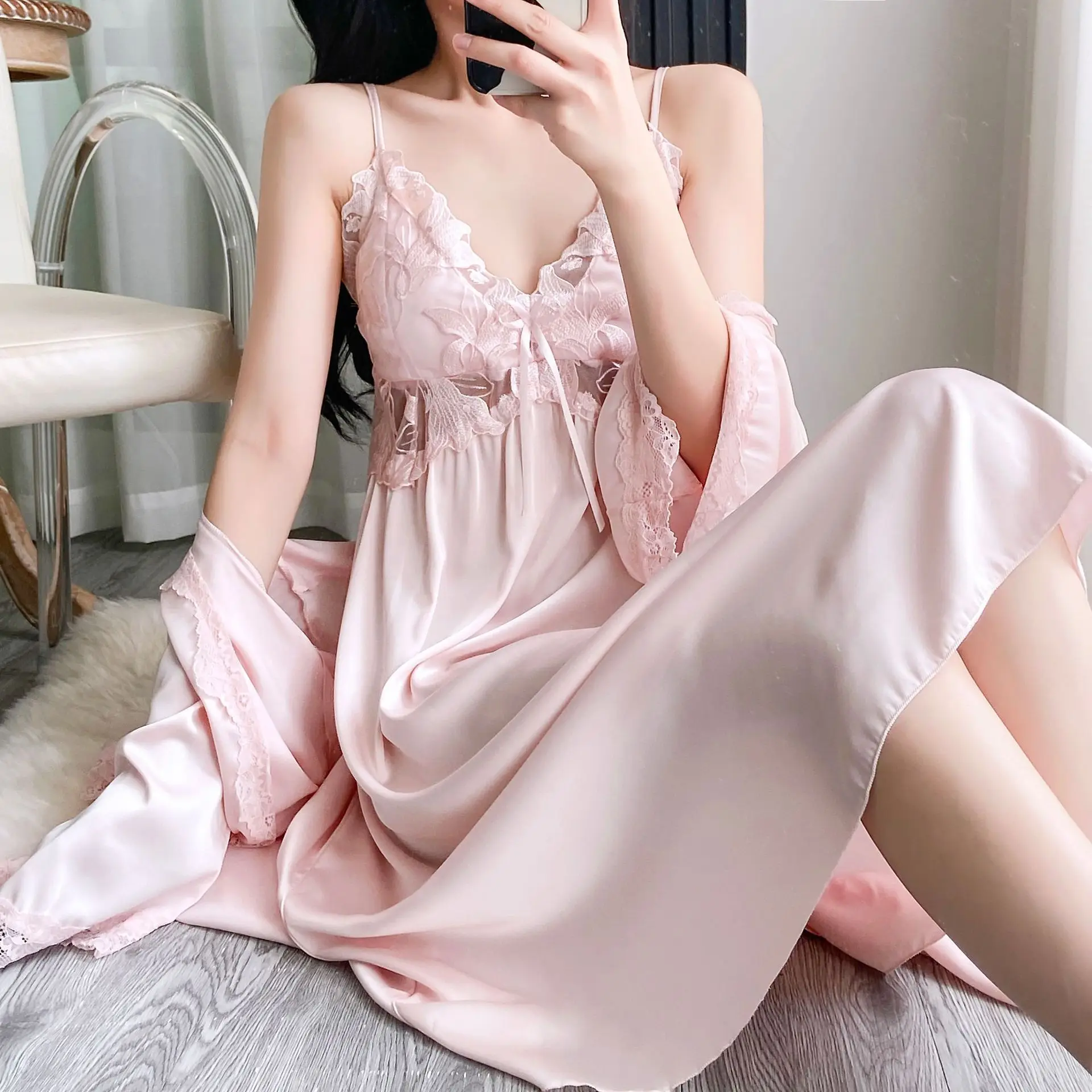 Long Roeb Set Purple Nightdress Set Women Elegant Kimono Bathrobe Gown Sexy Embroider Flower Lace Up Lingerie Sleepwear
Long Roeb Set Purple Nightdress Set Women Elegant Kimono Bathrobe Gown Sexy Embroider Flower Lace Up Lingerie Sleepwear