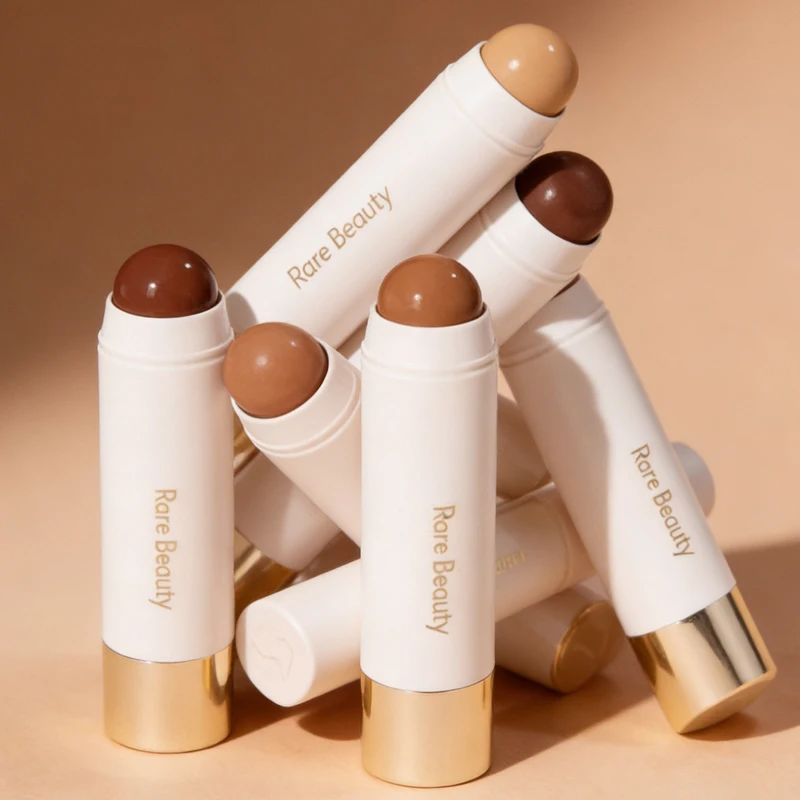 Набор для макияжа Rare Beauty Soft Pinch Contour Stick: Нежный бронзирующий стик, легко растушевывающийся, для естественного скульптурирования и эффекта загара, стойкий.
Набор для макияжа Rare Beauty Soft Pinch Contour Stick: Нежный бронзирующий стик, легко растушевывающийся, для естественного скульптурирования и эффекта загара, стойкий.