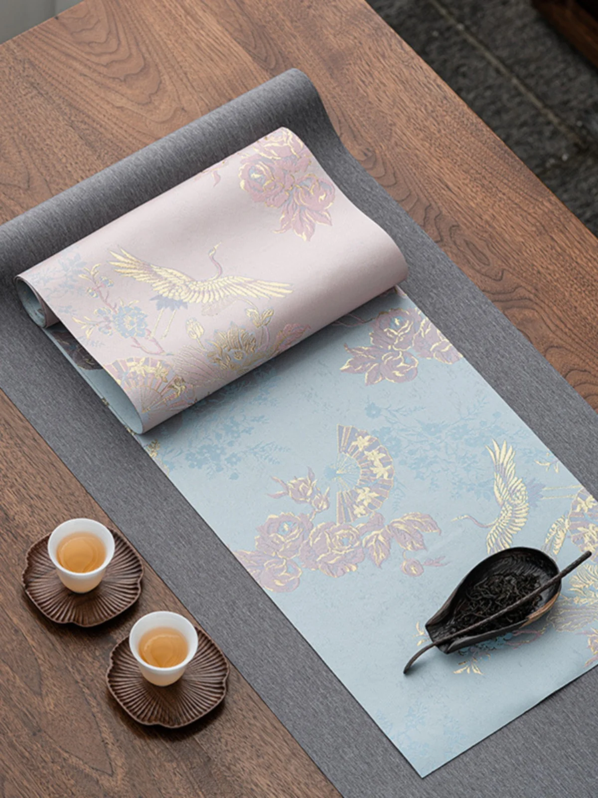 New Double-Sided Embossed Woven Gold Tea Table Mat Chinese Zen Style Handmade Cloth Art Tea Table Mat Tea Ceremony Tablecloth
New Double-Sided Embossed Woven Gold Tea Table Mat Chinese Zen Style Handmade Cloth Art Tea Table Mat Tea Ceremony Tablecloth