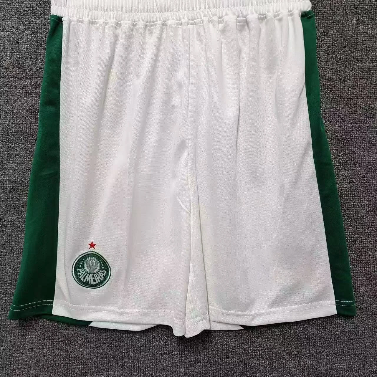 Summer New Men's Quick-drying Football Shorts European Comfortable and Casual Breathable Sweat-absorbing Sports Shorts Y2K Moto
Summer New Men's Quick-drying Football Shorts European Comfortable and Casual Breathable Sweat-absorbing Sports Shorts Y2K Moto
