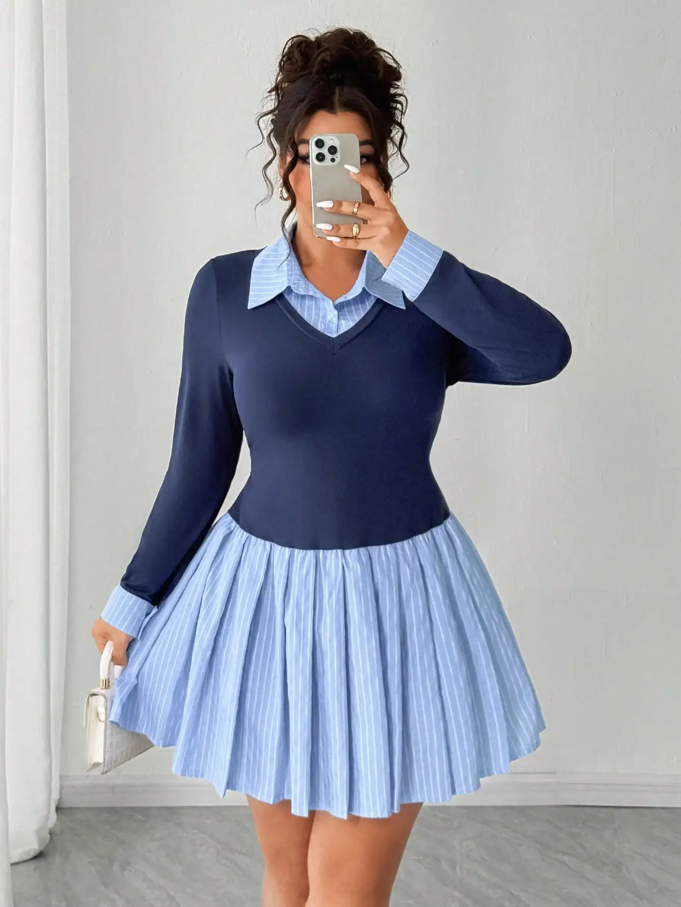 Navy & Light Blue Striped Collar Pleated Skirt Dress, Long Sleeve V-Neck College Style
Navy & Light Blue Striped Collar Pleated Skirt Dress, Long Sleeve V-Neck College Style