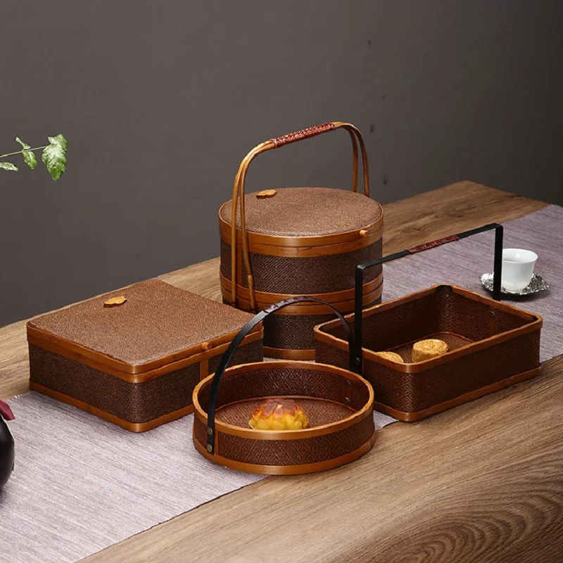 Rattan storage basket, Japanese retro desktop hollowed out storage box, household classical finishing plate
Rattan storage basket, Japanese retro desktop hollowed out storage box, household classical finishing plate