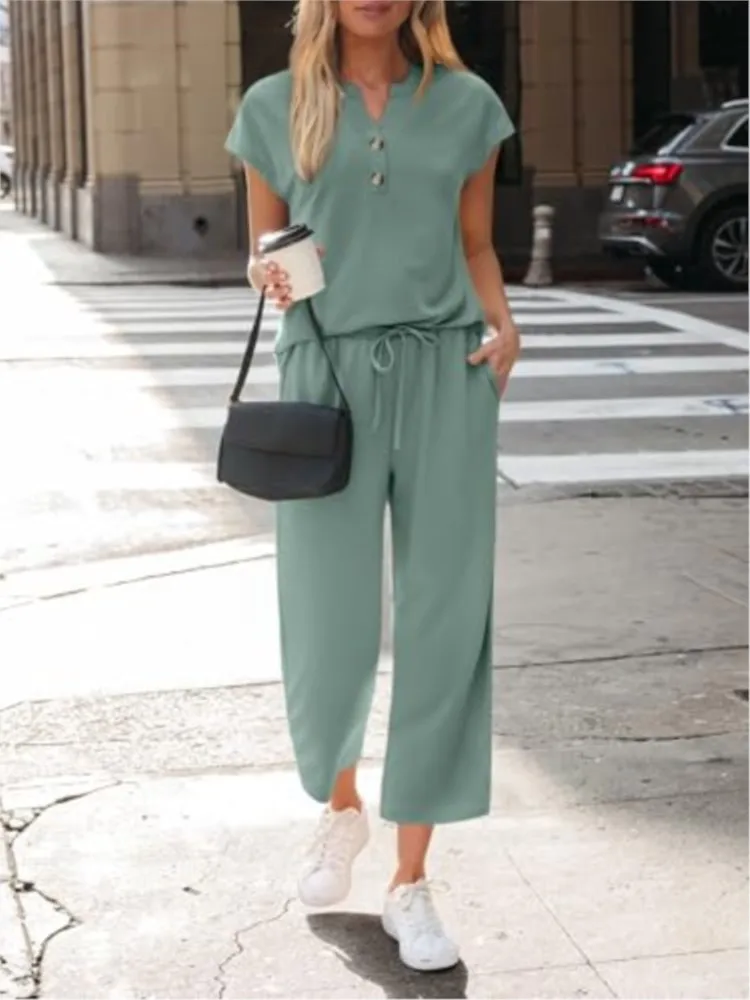 Женский летний повседневный костюм-двойка с шортами и брюками 7/8, модный комплект для отпуска и пляжного отдыха, 2026
Женский летний повседневный костюм-двойка с шортами и брюками 7/8, модный комплект для отпуска и пляжного отдыха, 2026