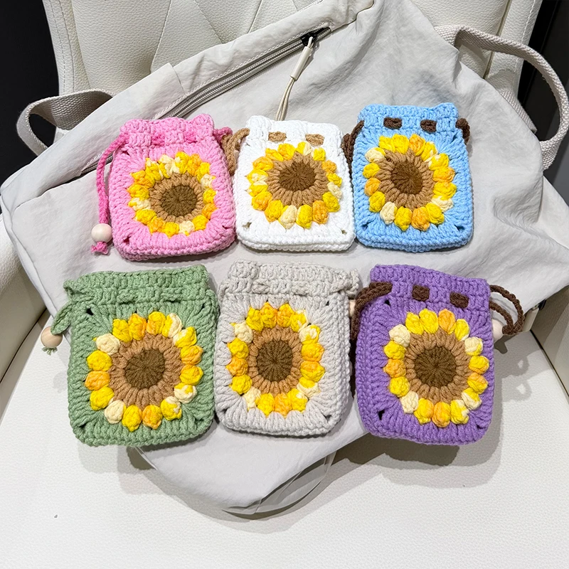Ins Crochet Coin Purse Cute Handmade Lipstick Bag Adjustable Rope with Knitted Sunflower Mini Makeup Bag 9x11cm for Key Storage
Ins Crochet Coin Purse Cute Handmade Lipstick Bag Adjustable Rope with Knitted Sunflower Mini Makeup Bag 9x11cm for Key Storage