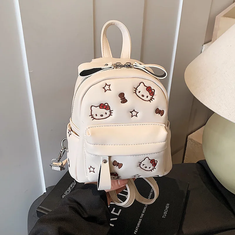 Новый мини-рюкзак Hello Kitty, милый женский мини-рюкзак с мультяшным рисунком, легкий, высококачественный, с вышивкой, для путешествий и отдыха.
Новый мини-рюкзак Hello Kitty, милый женский мини-рюкзак с мультяшным рисунком, легкий, высококачественный, с вышивкой, для путешествий и отдыха.