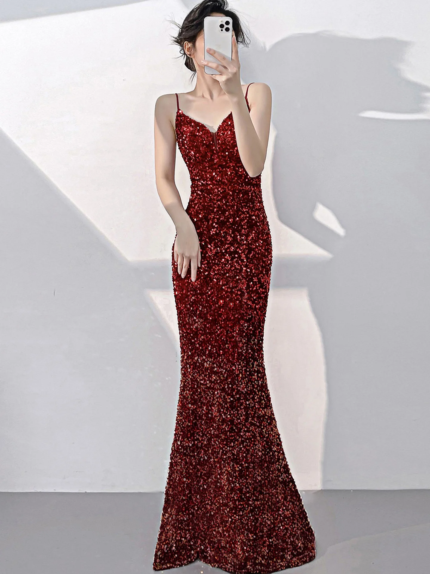 Evening Dress Women's High-End High-Grade Socialite Style Banquet Elegant Host Sequined Fishtail Long Dress
Evening Dress Women's High-End High-Grade Socialite Style Banquet Elegant Host Sequined Fishtail Long Dress