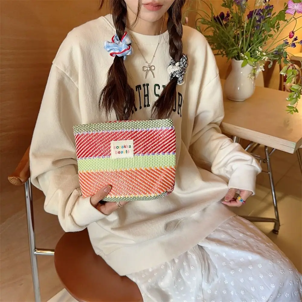 Simple Colorful Woven Bag Portable Handle Cosmetic Container Canvas Jewelry Coin Purse Storage Outdoor
Simple Colorful Woven Bag Portable Handle Cosmetic Container Canvas Jewelry Coin Purse Storage Outdoor