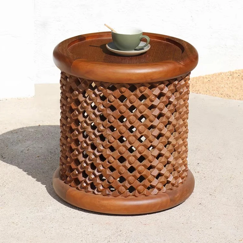 Solid wood carving coffee table round bed and breakfast garden spider stool outdoor round stool side table 
Solid wood carving coffee table round bed and breakfast garden spider stool outdoor round stool side table