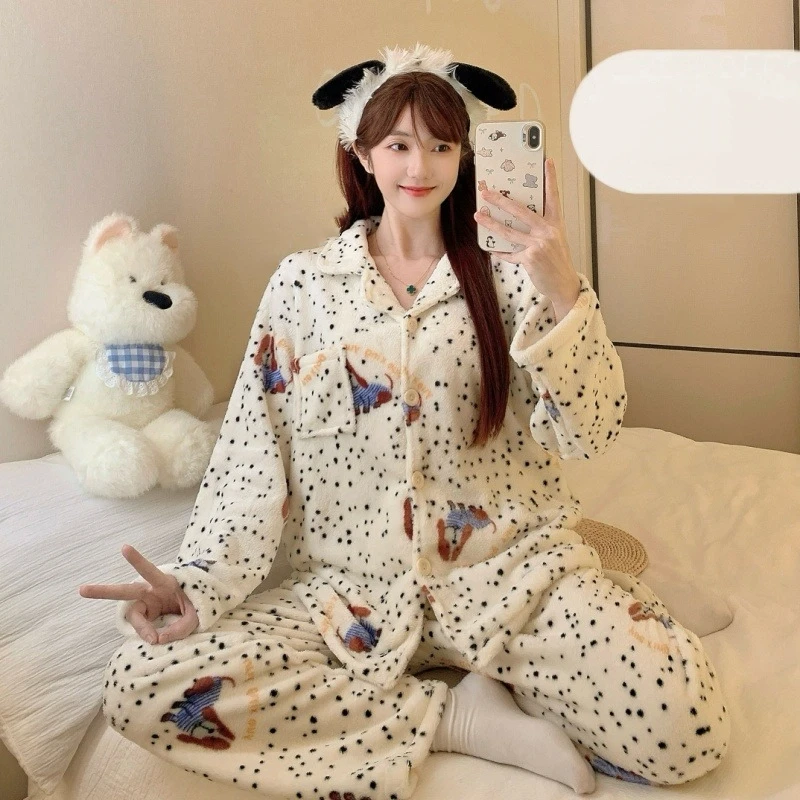 Kawaii Sweet and Soft Pajamas Family Suit Thick Wool Warm Women's Pajamas Collection New Winter Fun Printed Pajamas Casual
Kawaii Sweet and Soft Pajamas Family Suit Thick Wool Warm Women's Pajamas Collection New Winter Fun Printed Pajamas Casual